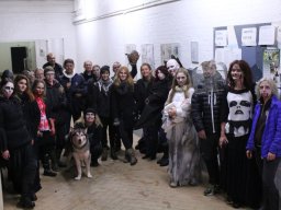 2014 Halloween i grusgraven